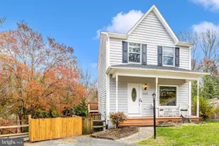 10641 Old Barn Ct, New Market, MD 21774 - Photo 2