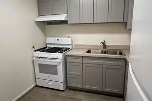 908 Taney Ave, Frederick, MD 21702 - Photo 2