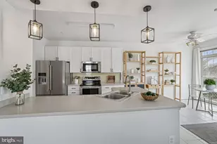 2539 Waterside Dr, Frederick, MD 21701 - Photo 10