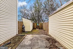 584 Cotswold Ct, Frederick, MD 21703 - Photo 8