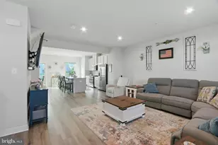 10708 Saponi Dr, New Market, MD 21774 - Photo 2