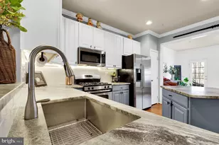 9678 Atterbury Ln, Frederick, MD 21704 - Photo 6