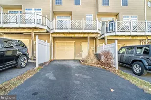 554 Eisenhower Dr, Frederick, MD 21703 - Photo 48