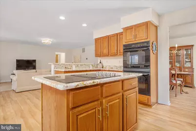 10244 Royal Saint Andrews Place, Ijamsville, MD 21754 - Photo 30