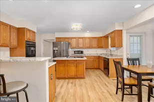 10244 Royal St Andrews Pl, Ijamsville, MD 21754 - Photo 4