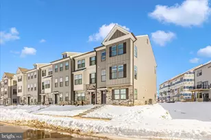 726 Compass Wy, Frederick, MD 21701 - Photo 2