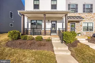 1310 Pedigree St, Frederick, MD 21702 - Photo 2