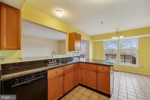8040 Captains Ct, Frederick, MD 21701 - Photo 16
