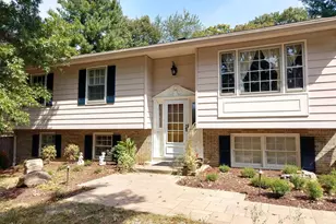 8602 Burnt Hickory Cir, Frederick, MD 21704 - Photo 2