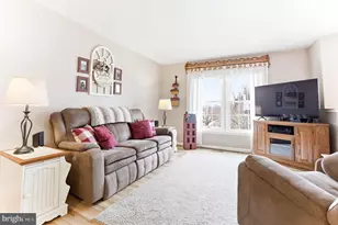 1 Walnut Pond Ct, Middletown, MD 21769 - Photo 6