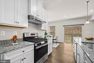 7029 Mandalong Ct, New Market, MD 21774 - Photo 12