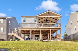 7031 Eaglehead Dr, New Market, MD 21774 - Photo 4