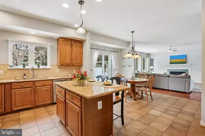 11208 Yardley Place, Ijamsville, MD 21754 - Photo 20