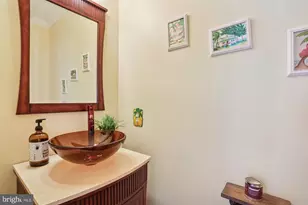 11208 Yardley Pl, Ijamsville, MD 21754 - Photo 16