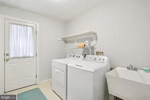 11208 Yardley Pl, Ijamsville, MD 21754 - Photo 30