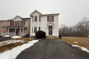 700 E H St, Brunswick, MD 21716 - Photo 2