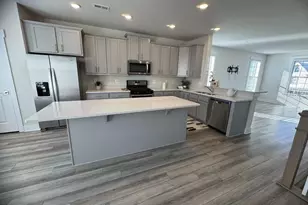 7919 Wormans Mill Rd, Frederick, MD 21701 - Photo 10