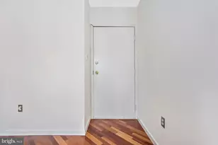 103 S Market St, Frederick, MD 21701 - Photo 2