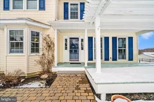 10224 Allview Dr, Frederick, MD 21701 - Photo 2