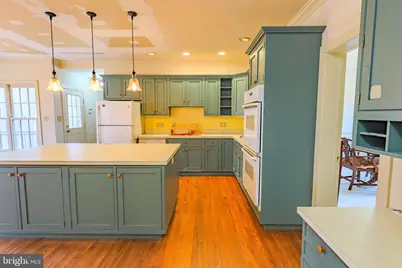 7319 Hilltop Drive, Frederick, MD 21702 - Photo 4