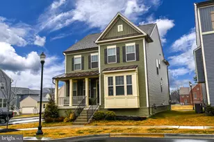 1717 Evansberry Dr, Frederick, MD 21701 - Photo 2