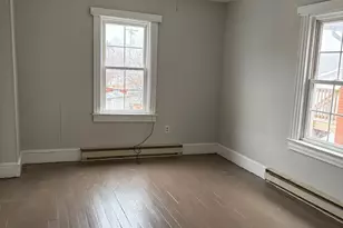 8 S Maple Ave, Brunswick, MD 21716 - Photo 4