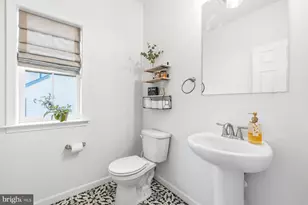 2758 Hillfield Dr, Frederick, MD 21702 - Photo 16