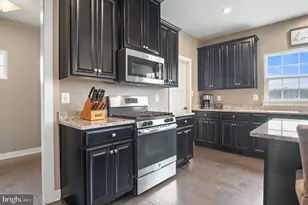 13621 Primavera Dr, Mount Airy, MD 21771 - Photo 14