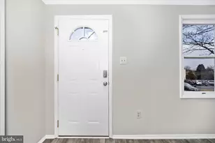 1703 Heather Ln, Frederick, MD 21702 - Photo 2