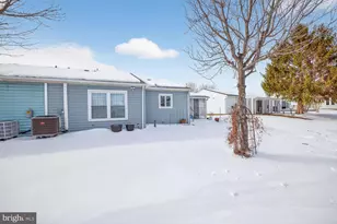 5693 Crabapple Dr, Frederick, MD 21703 - Photo 4