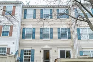 107 Bishopstone Cir, Frederick, MD 21702 - Photo 2