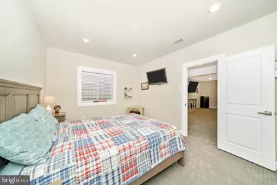 2821 Camomile Dr E, Frederick, MD 21704 - Photo 38