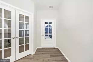 2805 Hillfield Dr, Frederick, MD 21702 - Photo 10