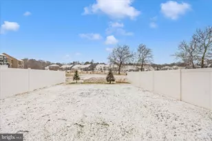 2805 Hillfield Dr, Frederick, MD 21702 - Photo 40