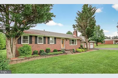 7203 Peekskill Drive, Frederick, MD 21702 - Photo 2