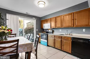 1139 Providence Ct, Frederick, MD 21703 - Photo 8