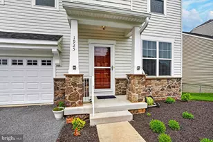 1925 Washburn Ct, Frederick, MD 21702 - Photo 4