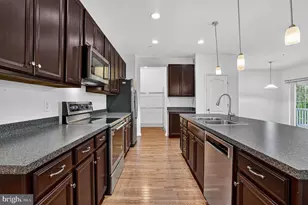 1925 Washburn Ct, Frederick, MD 21702 - Photo 10