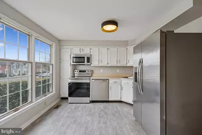 8024 Waterview Court, Frederick, MD 21701 - Photo 6