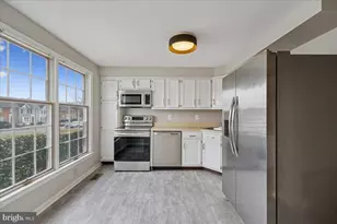 8024 Waterview Ct, Frederick, MD 21701 - Photo 6