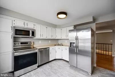 8024 Waterview Court, Frederick, MD 21701 - Photo 2