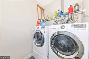 2520 Waterside Dr, Frederick, MD 21701 - Photo 36