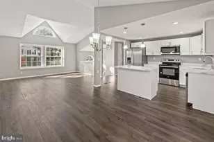 6592 Whetstone Dr, Frederick, MD 21703 - Photo 2