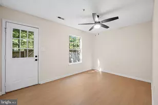 1330 Hampshire Dr, Frederick, MD 21702 - Photo 4