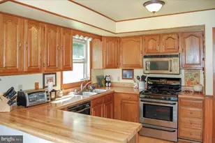 15746 Manahan Rd, Sabillasville, MD 21780 - Photo 12