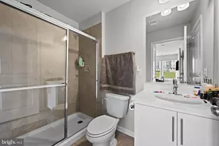 560 Banquet Ln, Frederick, MD 21701 - Photo 6