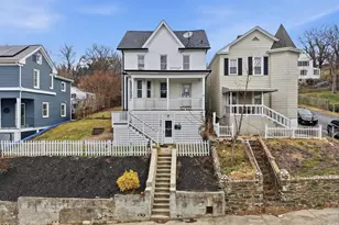 319 E A St, Brunswick, MD 21716 - Photo 2