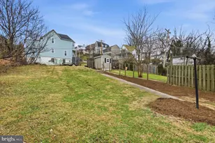 319 E A St, Brunswick, MD 21716 - Photo 20