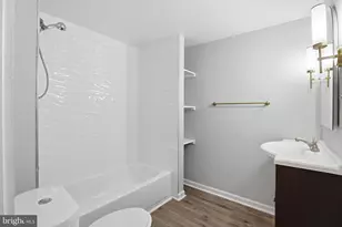 319 E A St, Brunswick, MD 21716 - Photo 8