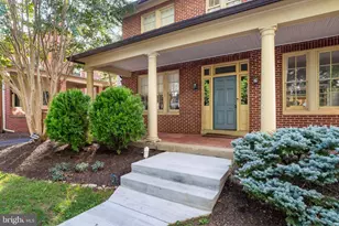 313 W College Terrace, Frederick, MD 21701 - Photo 2